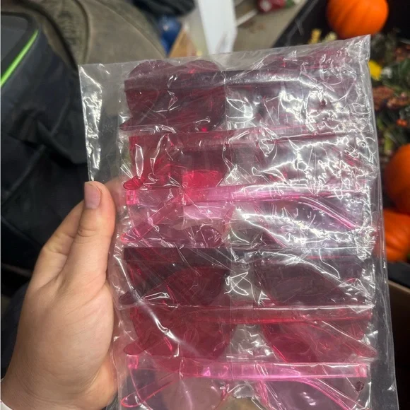 Set of Pink Heart Sunglasses - Picture 1 of 1